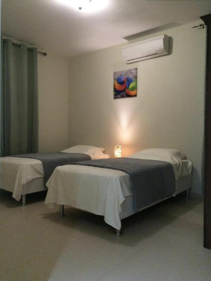 וילמסטאד Andira Apartments מראה חיצוני תמונה