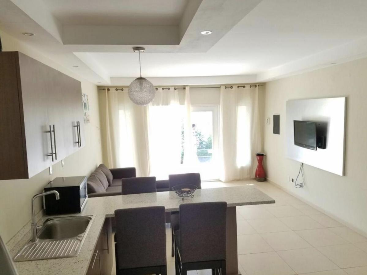 וילמסטאד Andira Apartments מראה חיצוני תמונה