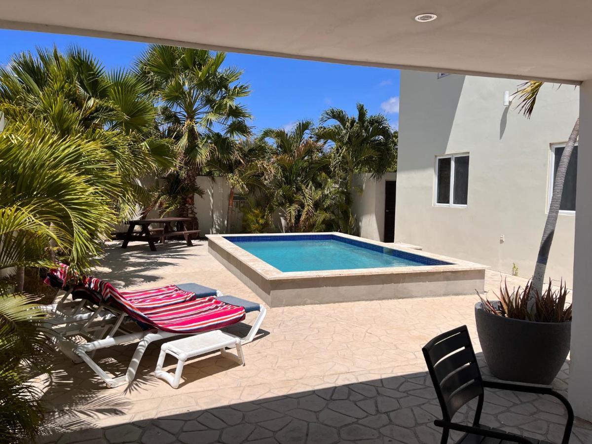 וילמסטאד Andira Apartments מראה חיצוני תמונה