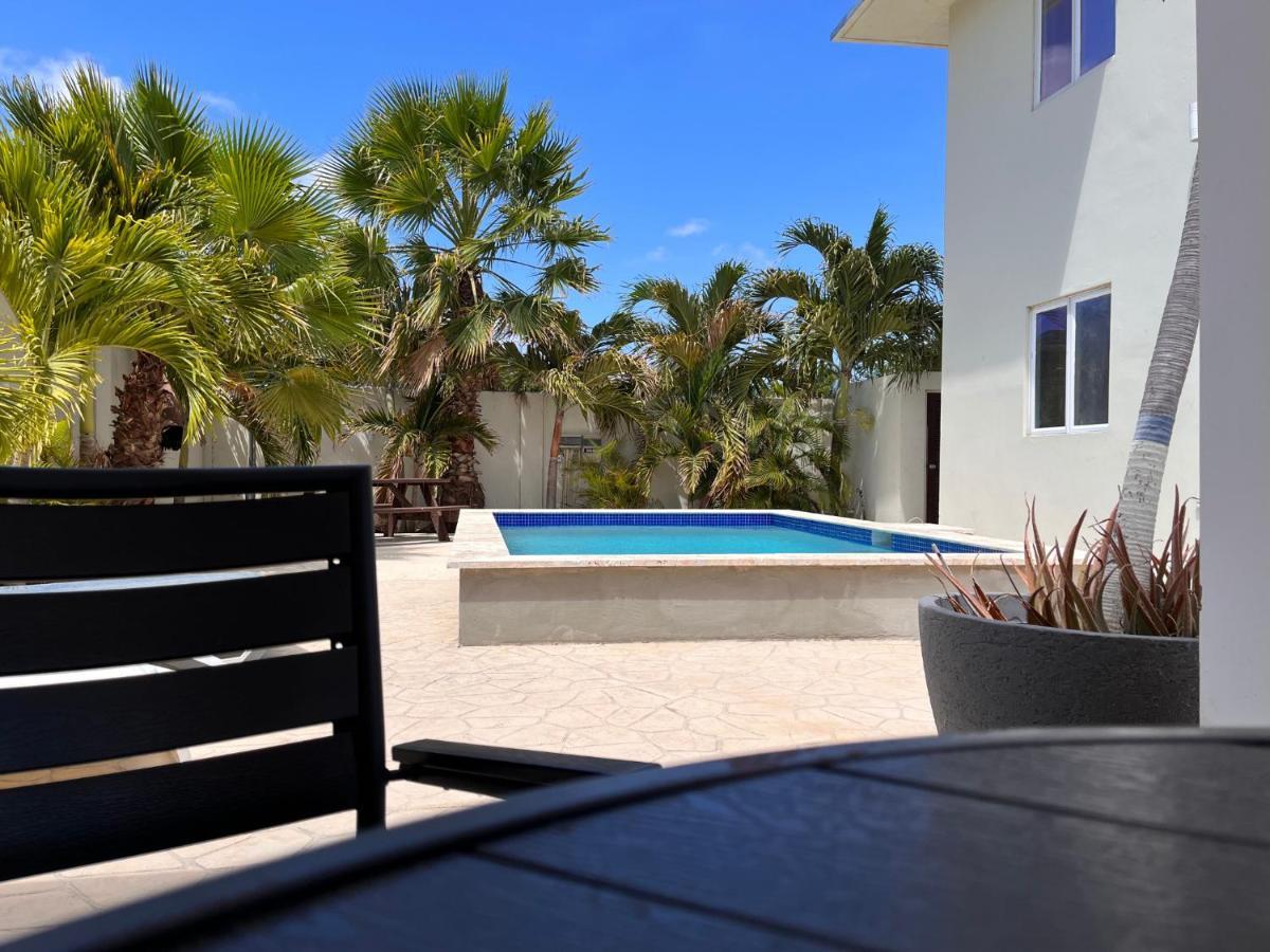 וילמסטאד Andira Apartments מראה חיצוני תמונה