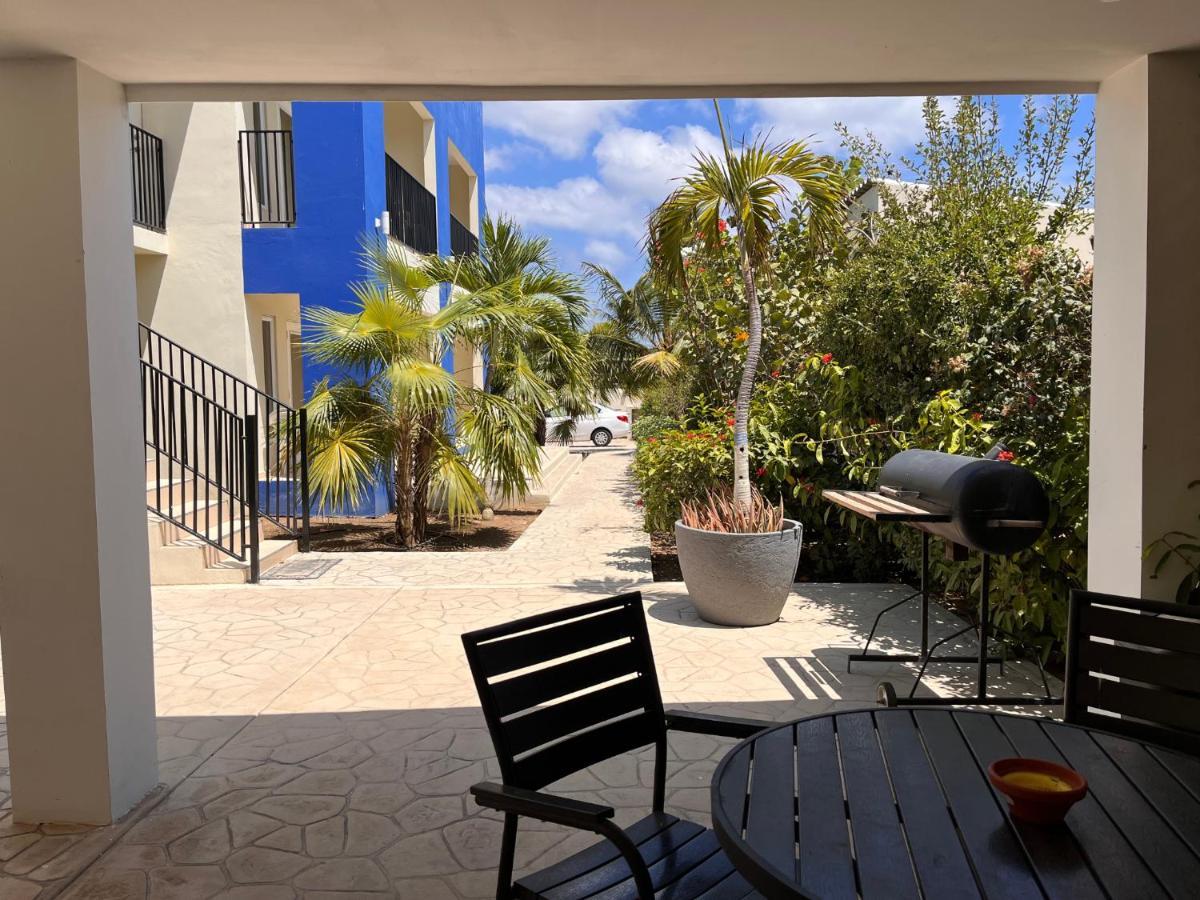וילמסטאד Andira Apartments מראה חיצוני תמונה